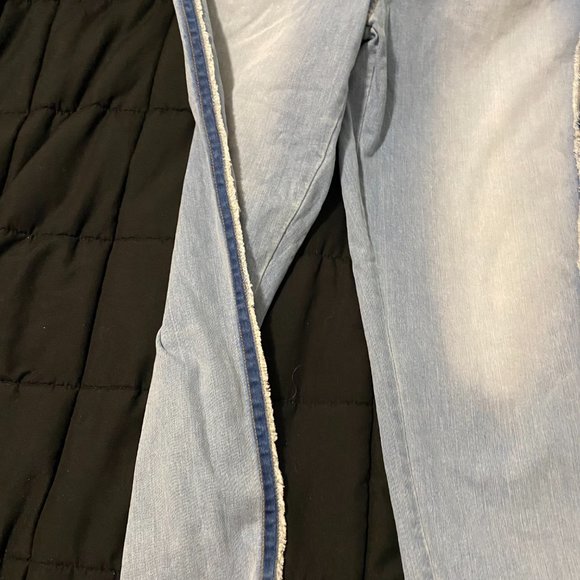 Universal Thread Skinny Jeans - Picture 2 of 4